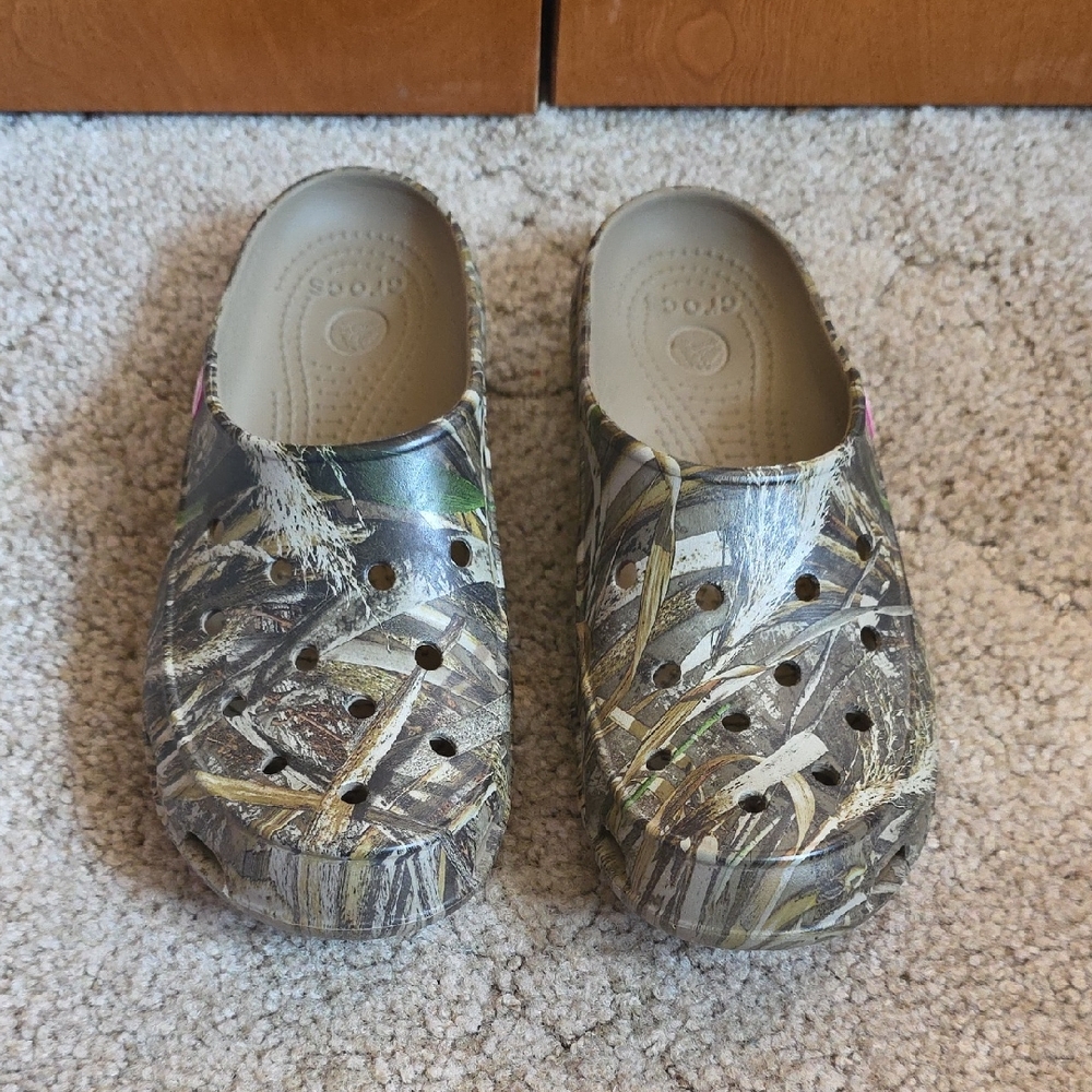 CROCS Kids Camouflage Slippers